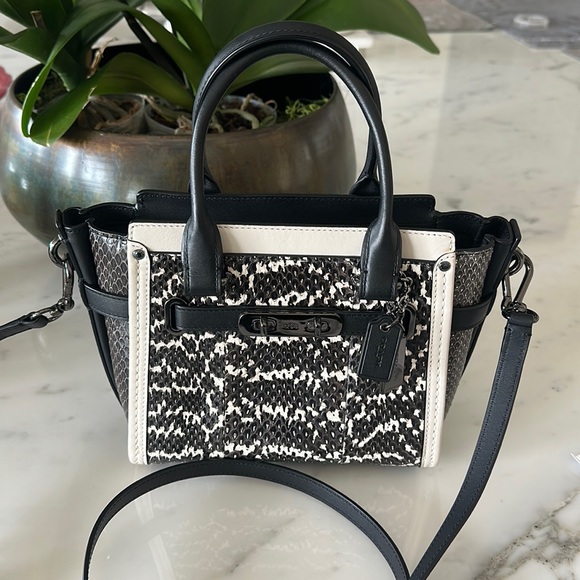 Coasch Swagger 21 snakeskin in excellent condition - Picture 2 of 11